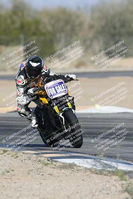 media/Jan-15-2026-Racers Edge (Thu) [[dfebeb70ab]]/2-A Group/Session 5 Turn 2/